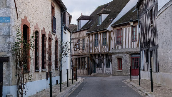 medieval streets of Provins